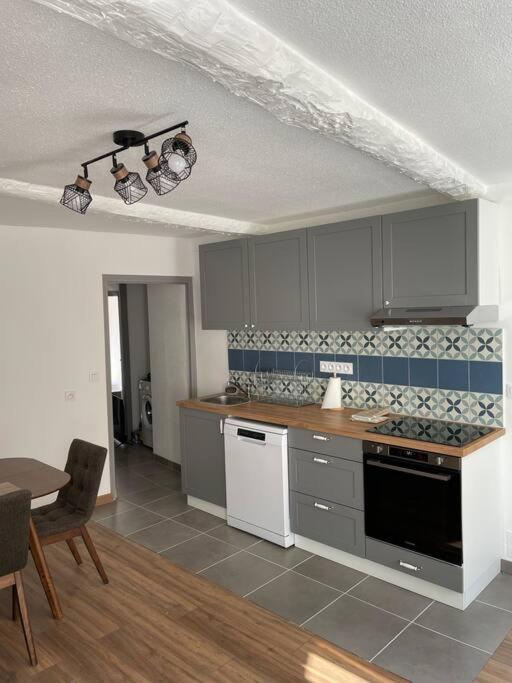 Grand Appartement Hyper Centre กราส ภายนอก รูปภาพ